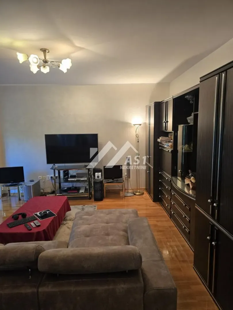 Rent, two bedroom apartment, 95m², Grbavica, Novi Sad Sve Podlokacije