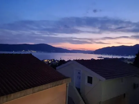 Stan in Marići