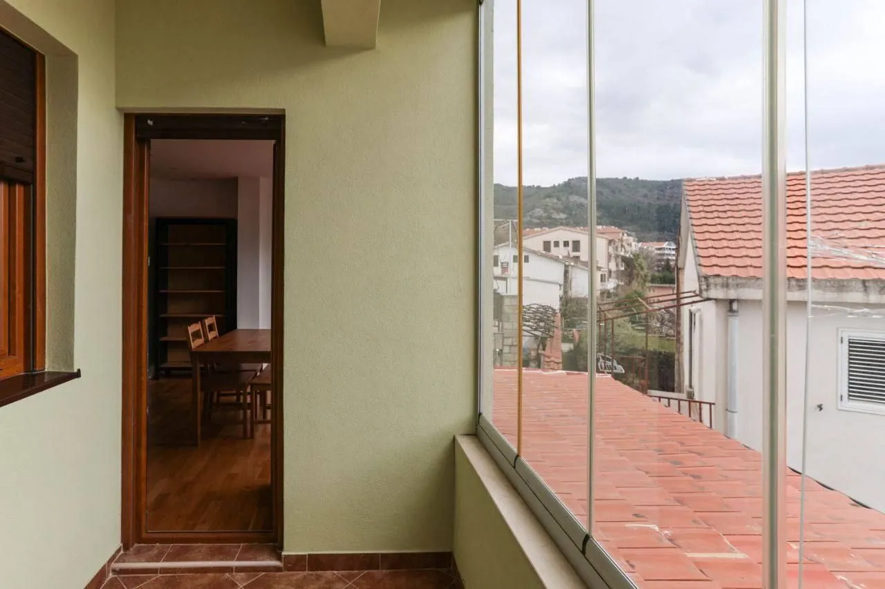 Sale, one bedroom apartment, 65m², Podmaine, Budva