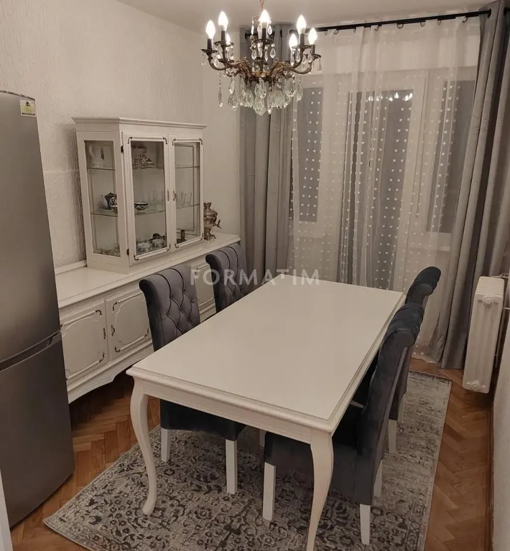Rent, three bedroom apartment, 85m², Savski Venac, Beograd