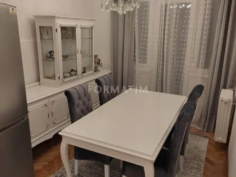 Izdavanje, trosoban stan, 85m², Savski Venac, Beograd - image 6