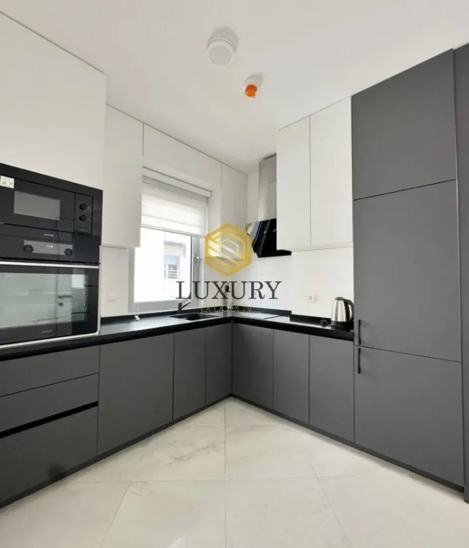 Prodaja, trosoban stan, 95m², Rozino, Budva