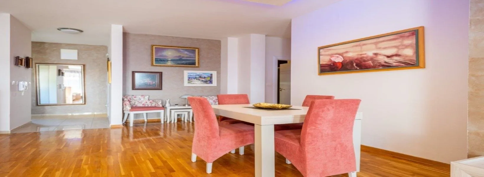 Sale, three bedroom apartment, 112m², Bečići, Budva