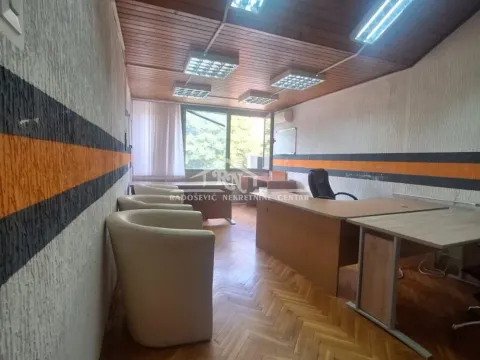 Poslovni prostor in Banovo Brdo