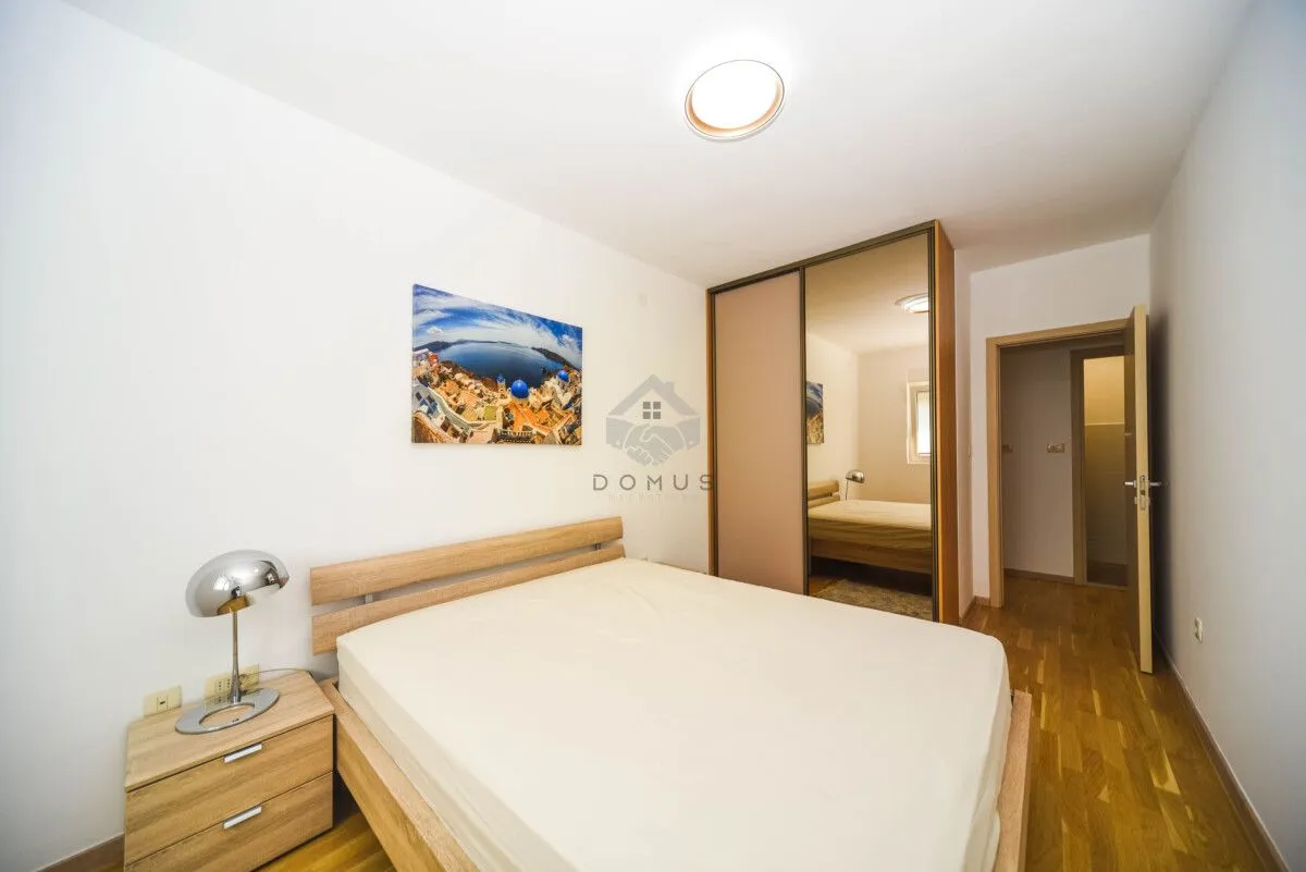 Rent, two bedroom apartment, 70m², City Kvart, Podgorica