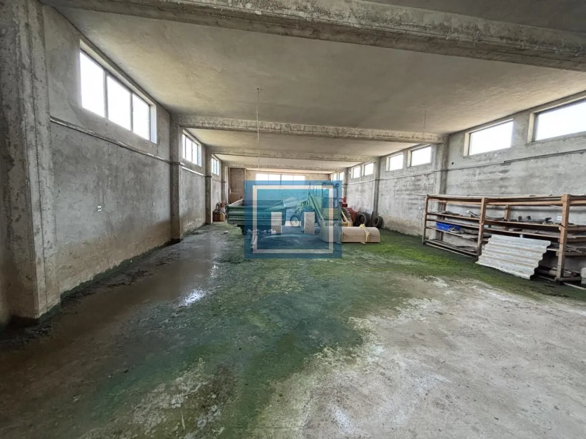Rent, office space, 1060m², Svojnovo, Paraćin