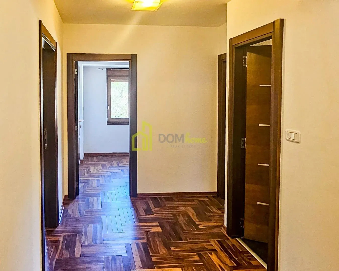 Sale, five bedroom apartment, 175m², Gorica C, Podgorica