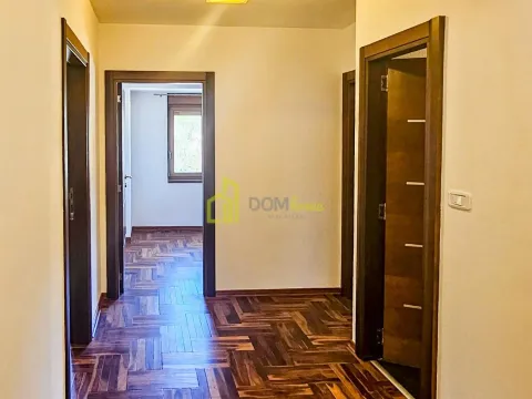 Sale, five bedroom apartment, 175m², Gorica C, Podgorica - image 14