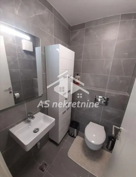 Rent, four bedroom apartment, 105m², Novi Beograd Blok 65, Novi Beograd Sve Podlokacije