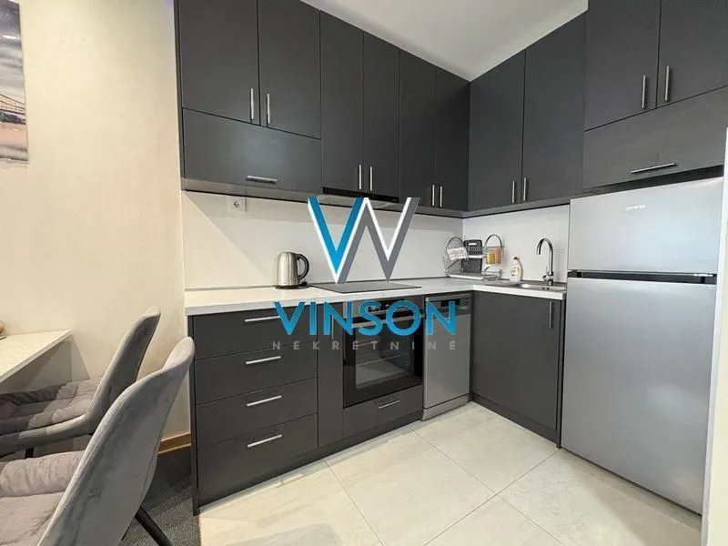 Izdavanje, jednosoban stan, 43m², Centar, Novi Sad