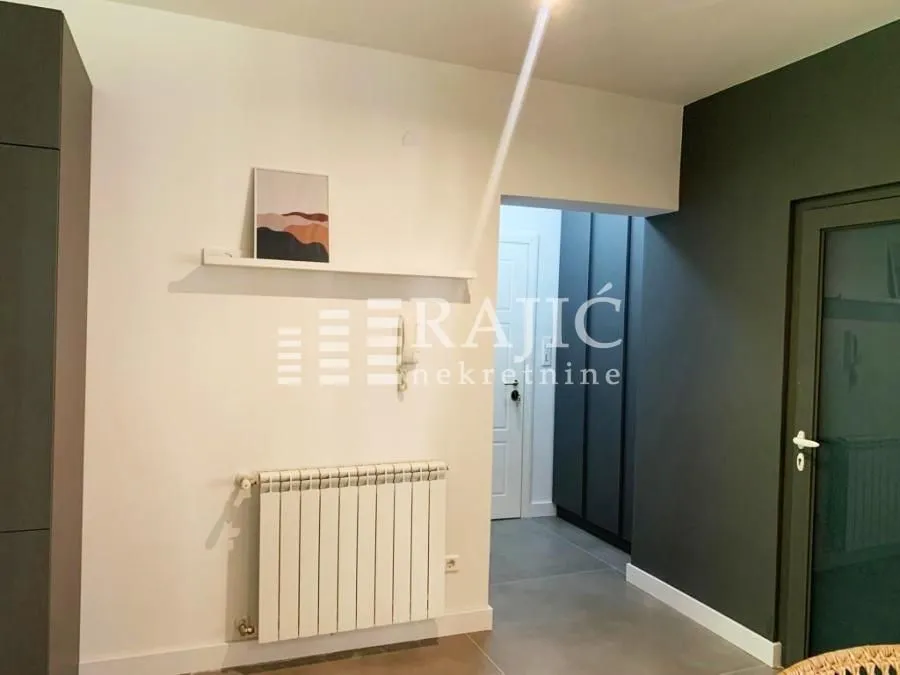 Rent, two bedroom apartment, 65m², Topličin venac, Beograd