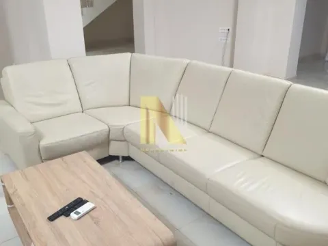 Rent, office space, 550m², Petrovaradin, Novi Sad - image 13