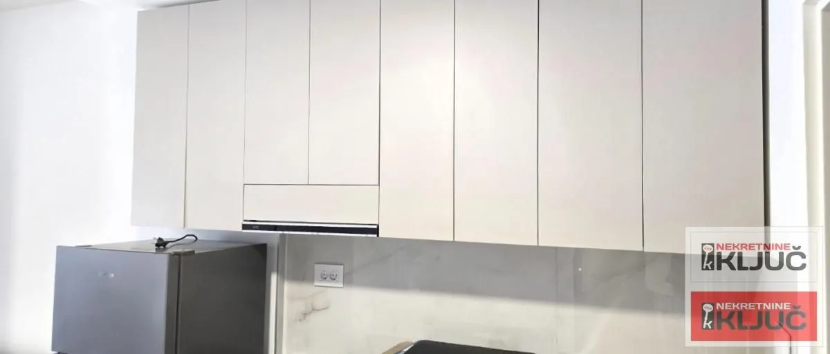Izdavanje, garsonjera, 35m², Veternik, Novi Sad Sve Podlokacije