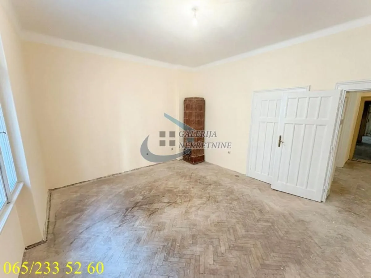 Sale, four bedroom apartment, 91m², Stari Grad, Beograd