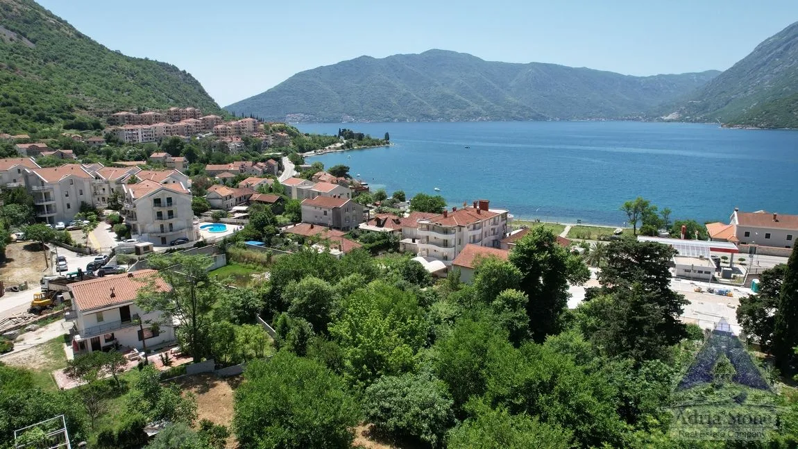 Sale, house, 192m², Risan, Kotor