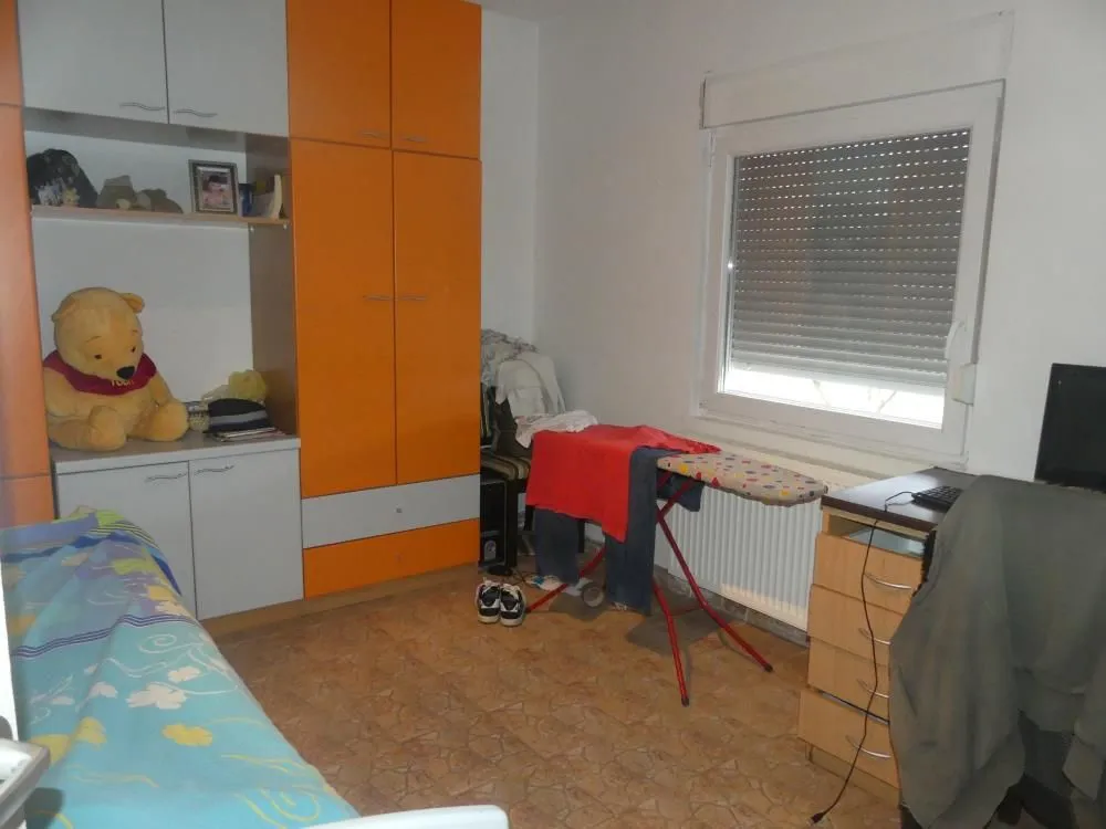 Prodaja, kuća, 113m², Ribare, Jagodina