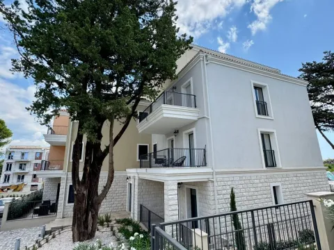 Prodaja, dvosoban stan, 86m², Luštica Bay, Tivat - image 5