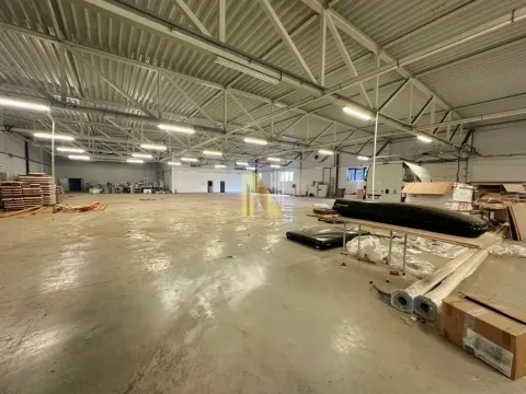 Izdavanje, poslovni prostor, 5546m², Ruma, Srbija - image 7