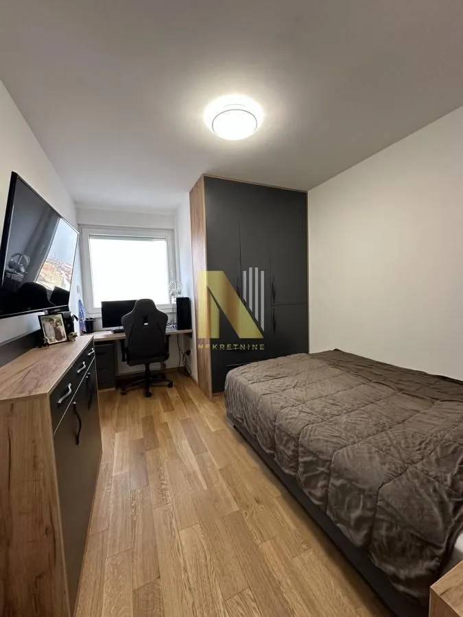 Prodaja, četvorosoban stan, 80m², Nova Detelinara, Novi Sad Sve Podlokacije