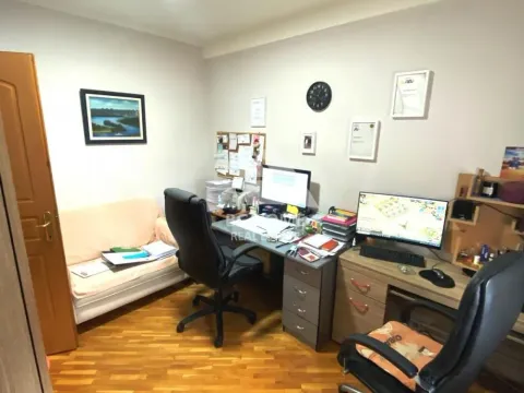 Rent, two bedroom apartment, 85m², Zemun Centar, Zemun Sve Podlokacije - image 8