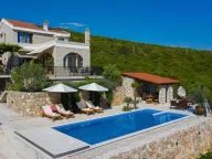 Prodaja, kuća, 300m², Zagora, Kotor - image 5