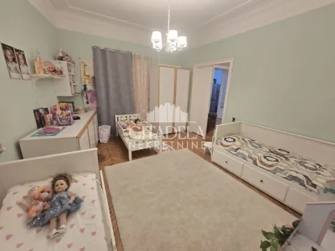 Izdavanje, četvorosoban stan, 131m², Stari Grad, Beograd - image 7