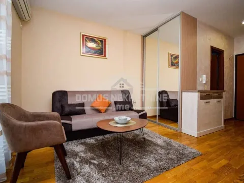 Rent, apartment, 33m², City Kvart, Podgorica - image 1