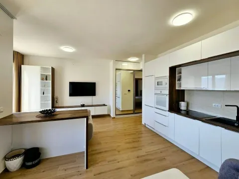 Sale, two bedroom apartment, 73m², Budva, Crna Gora - image 4
