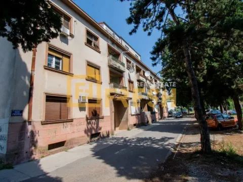 Prodaja, dvosoban stan, 65m2, Centar, Podgorica Prodaja, dvosoban stan, 65m2, Centar, Podgorica