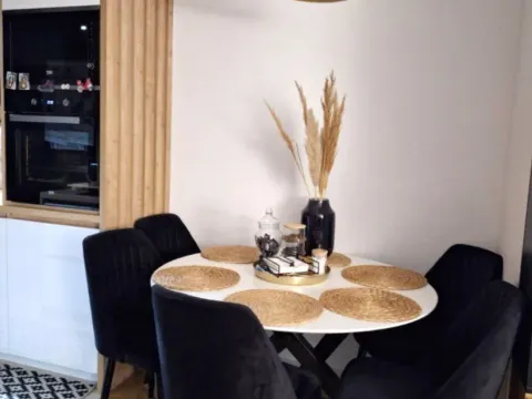 Prodaja, stan, 60m², Stari Aerodrom, Podgorica - image 4