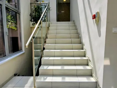 Rent, office space, 318m², Profesorska Kolonija, Palilula Sve Podlokacije - image 3