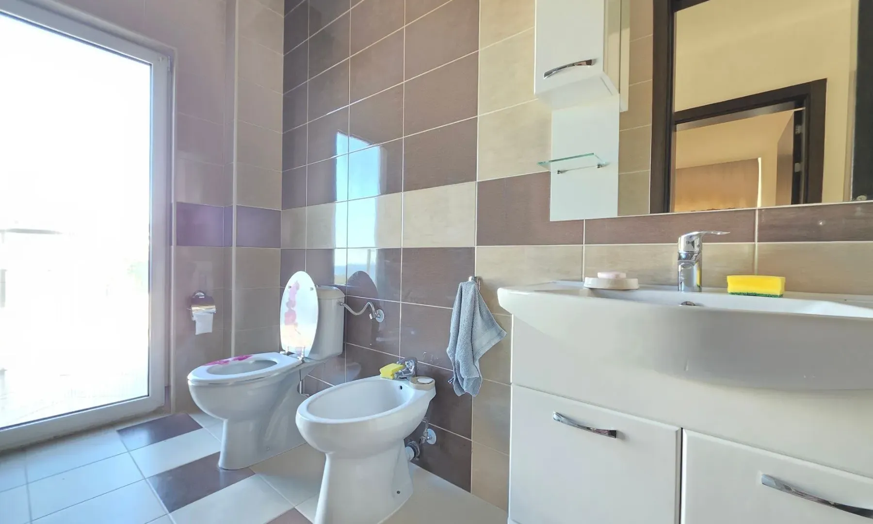 Prodaja, kuća, 380m², Krimovica, Kotor