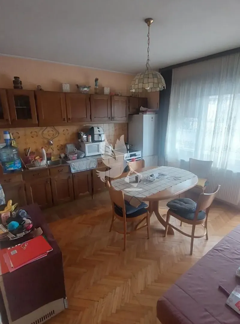 Sale, house, 218m², Mladenovac selo, Mladenovac