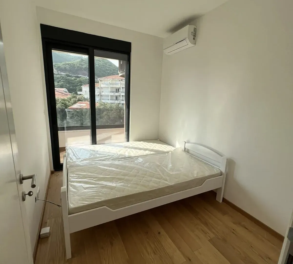 Sale, two bedroom apartment, 65m², Bečići, Budva