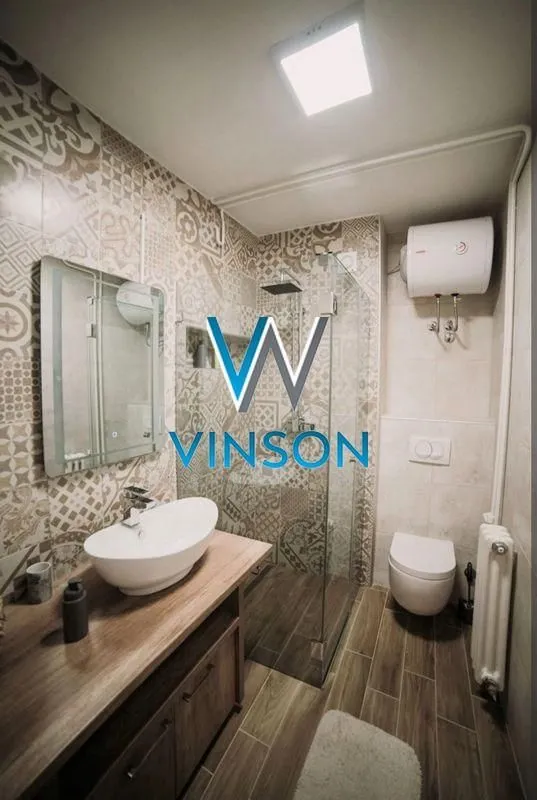 Izdavanje, dvosoban stan, 50m², Centar, Novi Sad