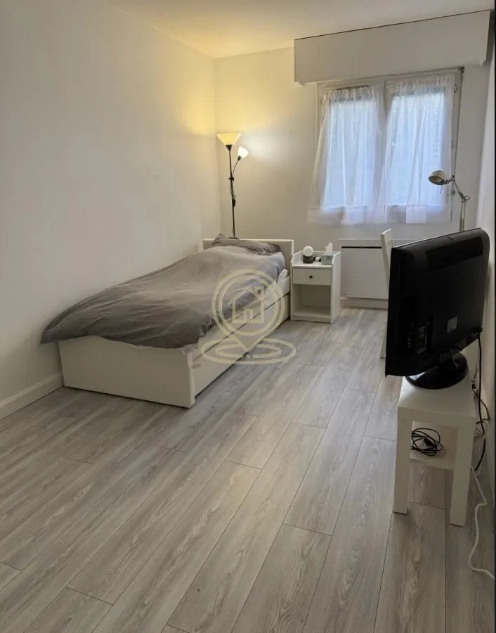 Rent, three bedroom apartment, 70m², Stari grad, Novi Sad