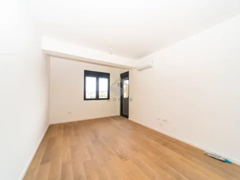 Sale, one bedroom apartment, 43m², Stari Aerodrom, Podgorica - image 2