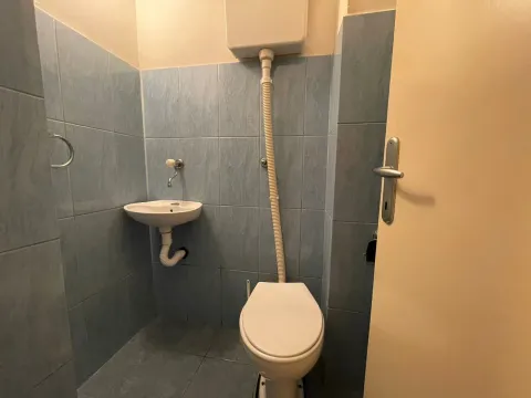 Izdavanje, dvosoban stan, 80m², Gintaš, Podgorica - image 6