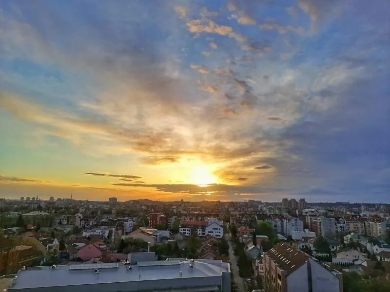 Izdavanje, garsonjera, 31m², Bulevar Evrope, Novi Sad Sve Podlokacije