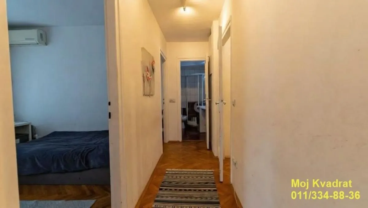 Prodaja, trosoban stan, 69m², Vračar Hram, Vračar Sve Podlokacije