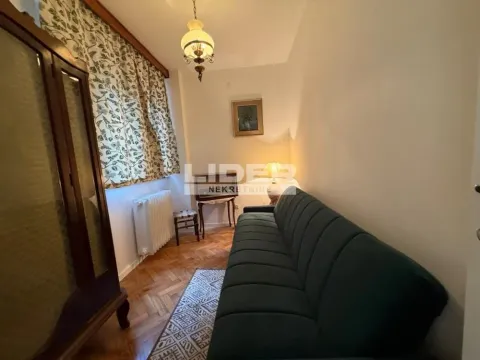 Izdavanje, trosoban stan, 80m², Kalenić Pijaca, Vračar Sve Podlokacije - image 7