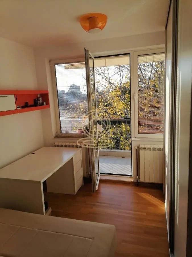 Rent, two bedroom apartment, 50m², Kalenić Pijaca, Vračar Sve Podlokacije