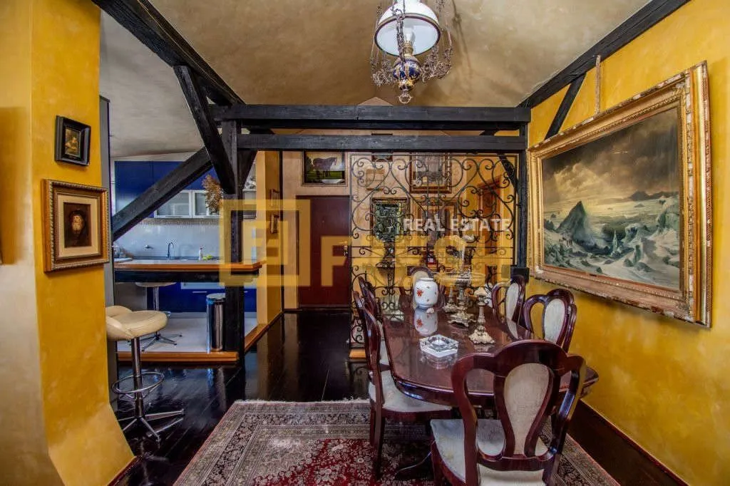 Prodaja, dvosoban stan, 120m², Centar, Podgorica