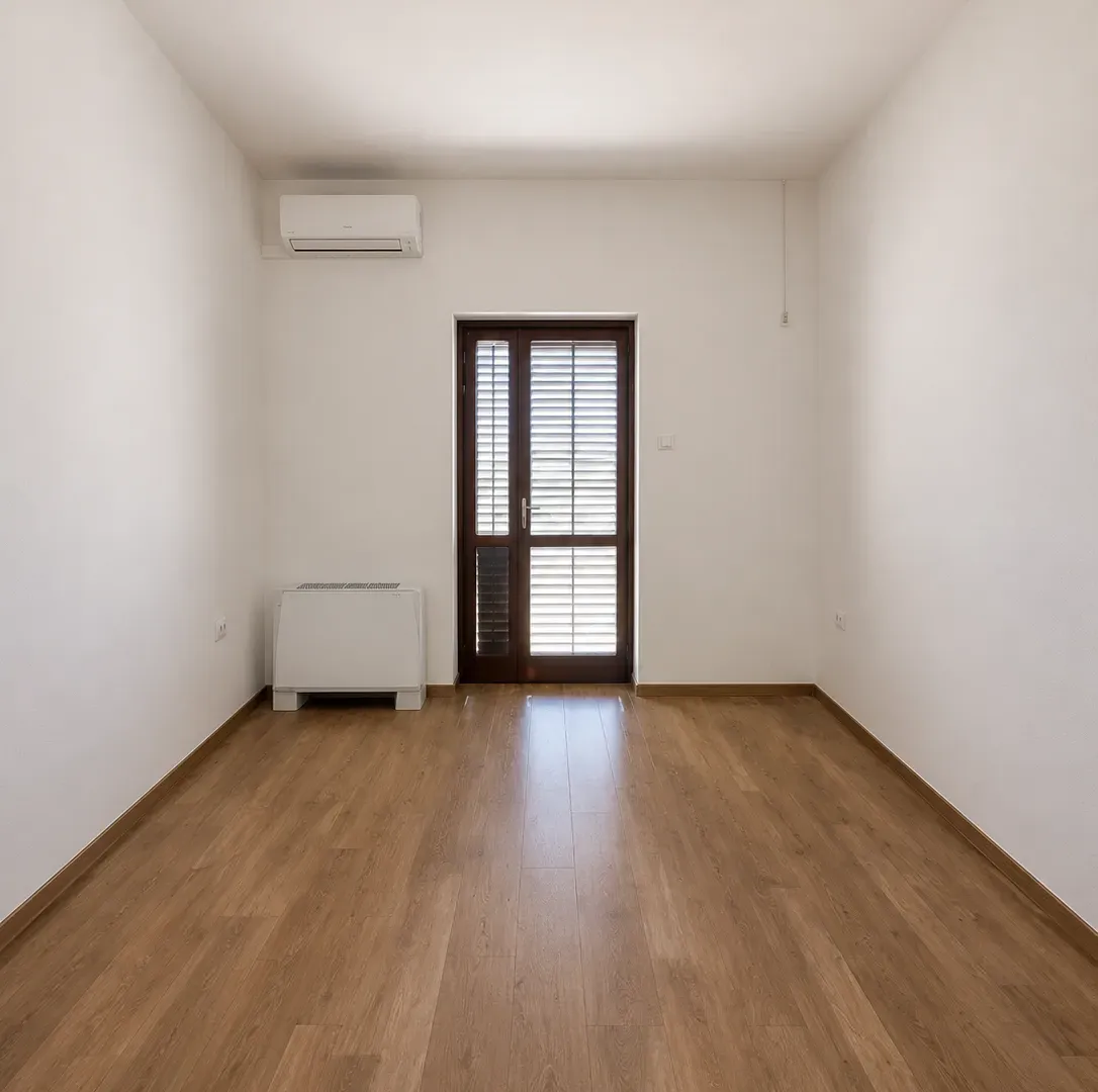 Rent, house, 340m², Tološi, Podgorica