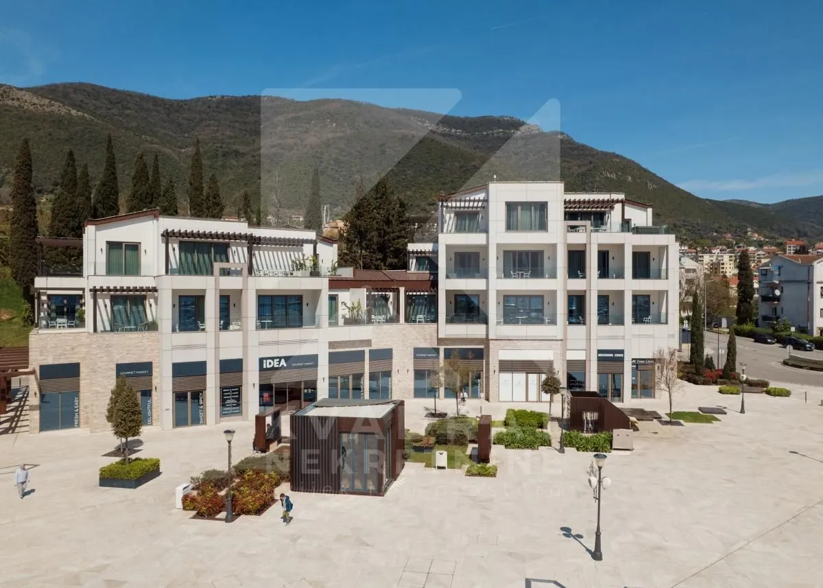 Prodaja, jednosoban stan, 79m², Portonovi, Herceg Novi