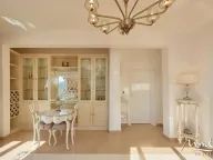 Prodaja, trosoban stan, 150m², Bečići, Budva - image 10