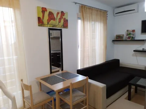 Sale, one bedroom apartment, 32m², Mainski Put, Budva - image 9