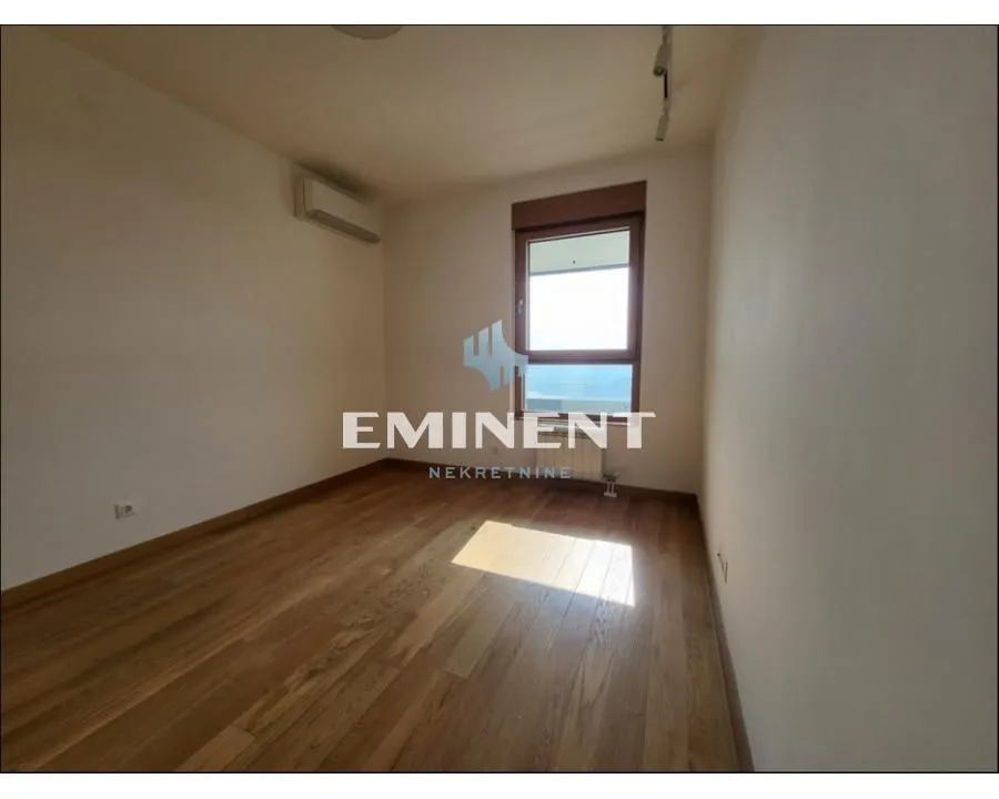 Rent, four bedroom apartment, 100m², Novi Beograd Blok 65, Novi Beograd Sve Podlokacije