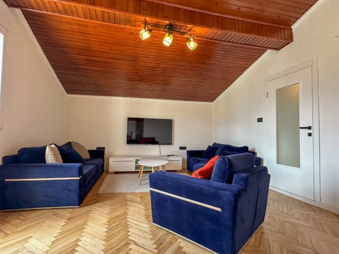 Rent, two bedroom apartment, 106m², Stari Aerodrom, Podgorica