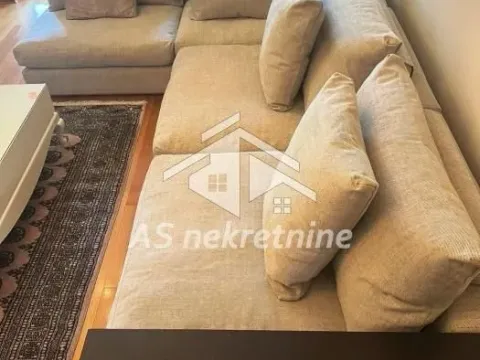 Izdavanje, trosoban stan, 100m², Stari Grad, Beograd - image 13